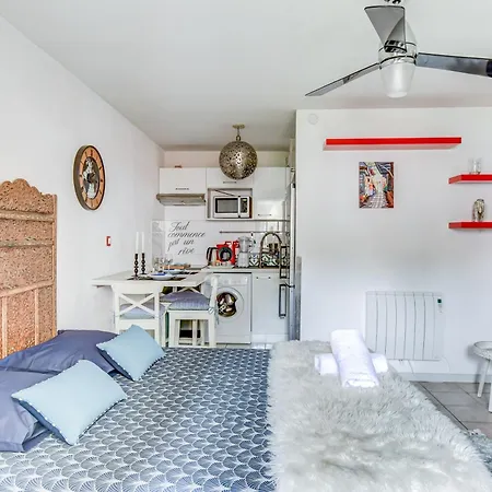 Apartament L Oasis Proche Hopital Et Aeroport Piscine Parking &netflix *
