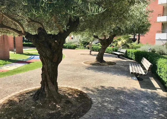 L Oasis Proche Hopital Et Aeroport Piscine Parking &netflix